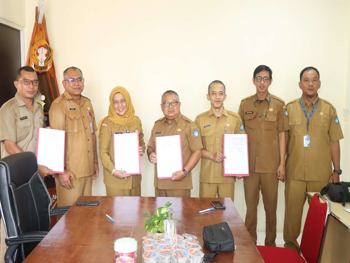 Perjanjian Kerjasama Dukcapil dan Diskominfo Terkait Pemanfaatan NIK dan E-KTP