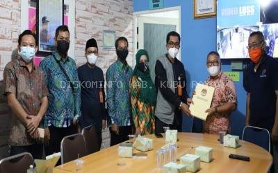 Kepala Dinas Komunikasi dan Informatika Kabupaten Kubu Raya Eddy Mudianto menerima Audiensi dari KPU Kabupaten Kubu Raya