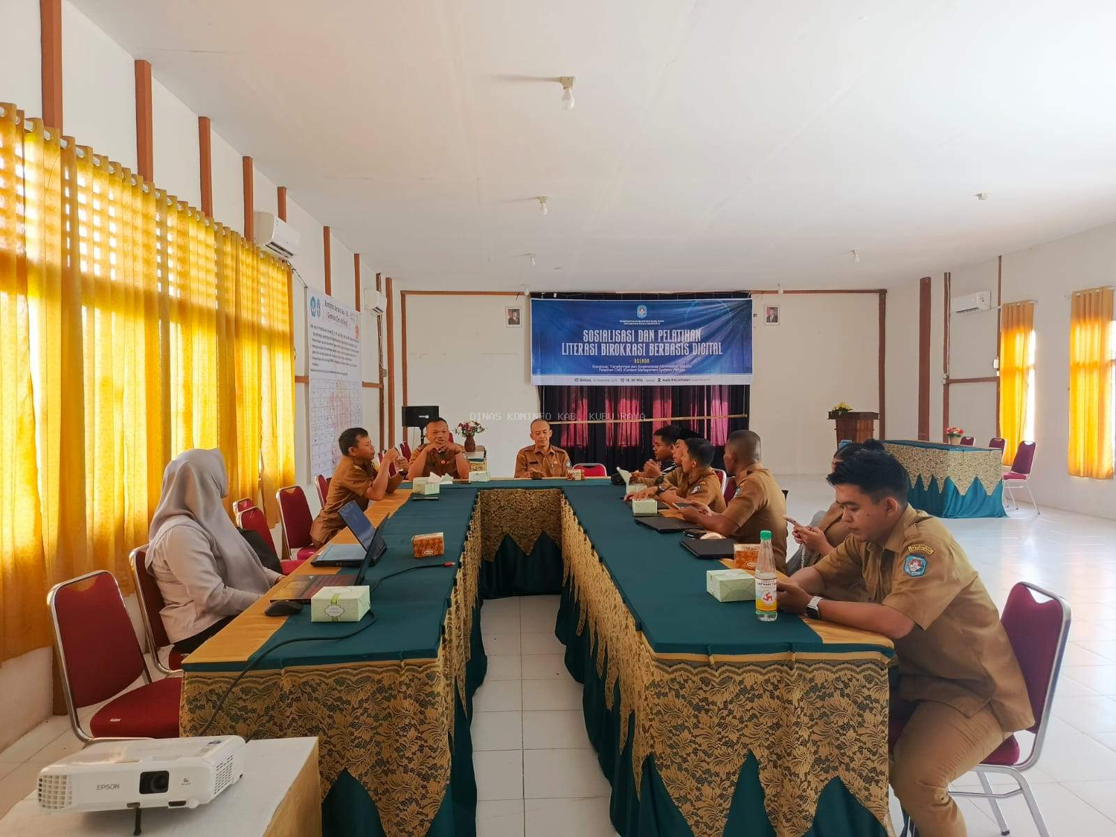 Sosialisasi dan Pelatihan Literasi Birokrasi Berbasis Digital Digelar di Kecamatan Kuala Mandor B